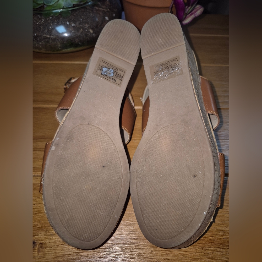 Nautica Wedge Sandals -‎ Size 8.5 - Picture 5 of 6